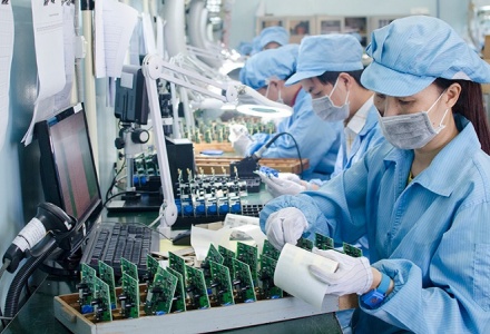 Xuất khẩu máy tính và linh kiện dẫn dắt đà tăng trưởng nhóm hàng tỷ đô