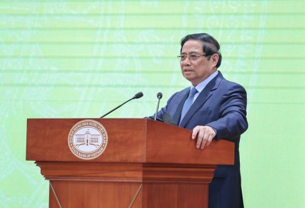 Thủ tướng đề nghị ngành ngân hàng thúc đẩy phát triển khoa học công nghệ, đổi mới sáng tạo