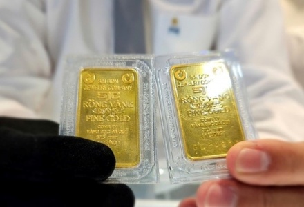Giá vàng và ngoại tệ ngày 8/1: Vàng SJC đi ngang, đồng USD tăng nhẹ