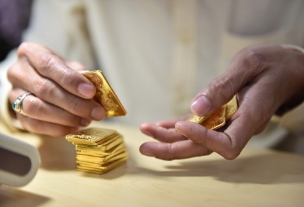 Phạt nặng và tịch thu tài sản với những trường hợp mua bán “trao tay” ngoại tệ, vàng không phép