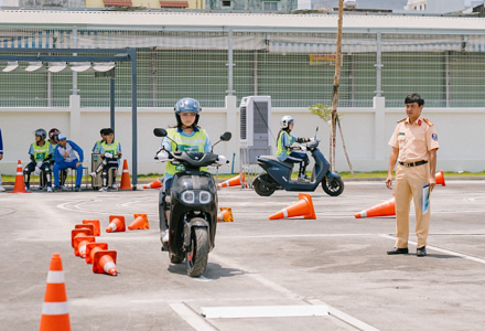 Bộ Công an bỏ bài thi hình số 2 khi sát hạch bằng lái xe máy
