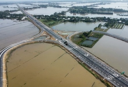 Chính thức thông xe cao tốc Hậu Giang - Cà Mau 