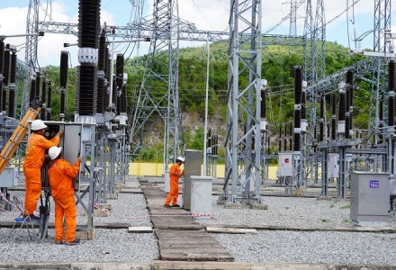 Thủ tướng yêu cầu bảo đảm đủ điện trong thời gian cao điểm 2026 và giai đoạn 2027-2030