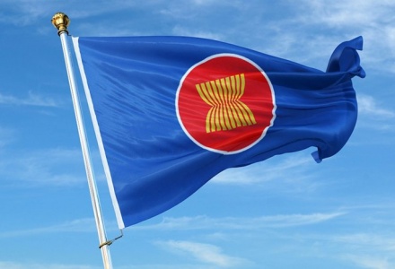 Thúc đẩy phát triển kinh tế - xã hội bền vững, củng cố nhận thức, giá trị và bản sắc ASEAN