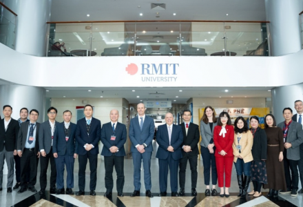 RMIT Việt Nam và Vietrade ký MoU thúc đẩy năng lực cạnh tranh doanh nghiệp và thương hiệu quốc gia