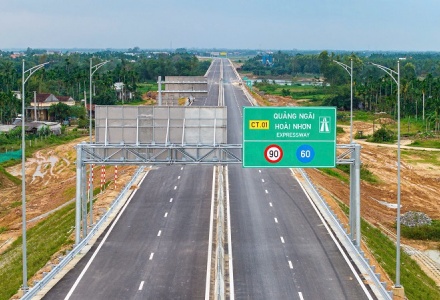 Cao tốc Quảng Ngãi - Hoài Nhơn sẵn sàng phục vụ người dân lưu thông dịp Tết Bính Ngọ