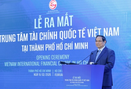 Thủ tướng: Chấp nhận “học phí” trong phát triển trung tâm tài chính quốc tế
