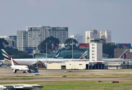 Nhiều chuyến bay đến Trung Đông bị huỷ chuyến, hàng nghìn khách hàng ảnh hưởng