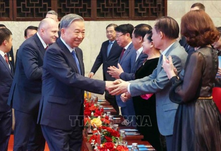 Tổng Bí thư Tô Lâm dự Chương trình giao lưu nghệ thuật 'Tâm hồn Nga trong lòng Việt Nam'