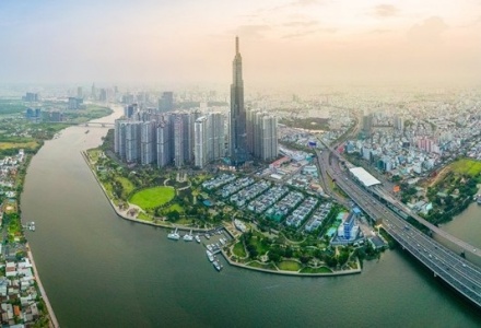 Kinh tế Việt Nam 2026: Vượt qua 'tham số rủi ro' để bứt phá năng suất và công nghệ