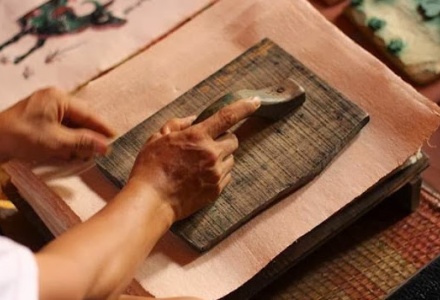 Làng tranh Đông Hồ sắp nhận bằng ghi danh di sản của UNESCO