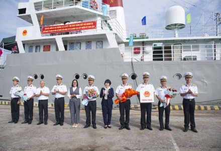 Vùng 2 Hải quân đón Tổ bầu cử sớm trên biển hoàn thành nhiệm vụ trở về đất liền