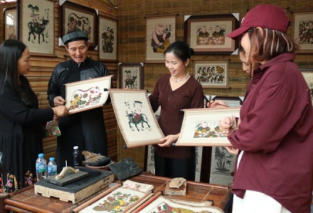 Triển lãm tranh dân gian Việt Nam - tôn vinh di sản truyền thống