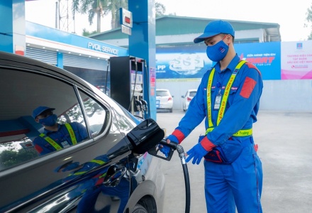 Đề xuất kéo dài thời hạn giảm thuế nhập khẩu xăng dầu 0% đến hết tháng 6/2026