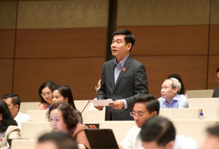 Đề xuất bỏ quy định bắt buộc công chứng giao dịch bất động sản