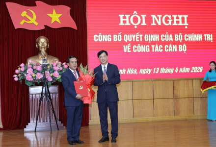 Thượng tướng Lê Đức Thái giữ chức Bí thư Tỉnh ủy Thanh Hóa