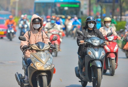 Dự báo thời tiết ngày 16/4: Bắc Bộ nắng nóng, có mưa dông về đêm