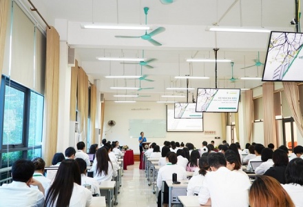 Quy định mới về chuẩn nghề nghiệp giảng viên cao đẳng