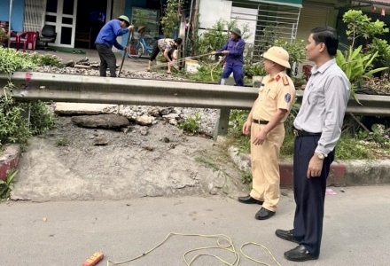 Ninh Bình: Đóng 16 lối đi tự mở nguy hiểm qua đường sắt Bắc - Nam