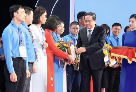 Chủ tịch Quốc hội Trần Thanh Mẫn: Tổ chức Công đoàn phải 'trở về đúng chức năng', bảo vệ người lao động bằng sự thực chất