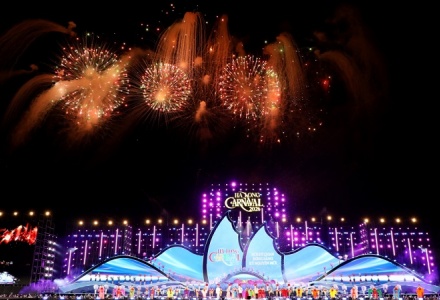 Carnaval Hạ Long 2026: 'Đại tiệc' ánh sáng rực rỡ bên bờ vịnh di sản