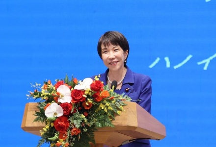 Thủ tướng Nhật Bản: 'Việt Nam đang phát triển hết sức ấn tượng, như rồng bay lên'
