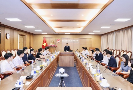 Bộ GDĐT gặp mặt đoàn học sinh Việt Nam tham dự ISEF 2026