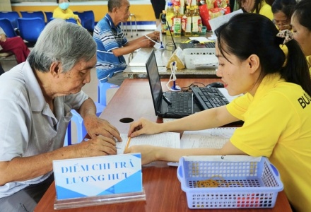 Từ 1/7/2026, lương hưu và trợ cấp tăng 8%, nâng mức thấp lên tối thiểu 3,8 triệu đồng/tháng