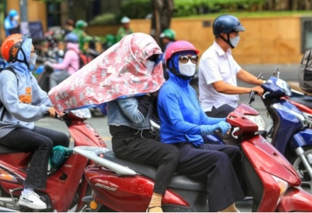 Hà Nội đứng đầu cả nước về nhiệt độ: Đâu là nguyên nhân?