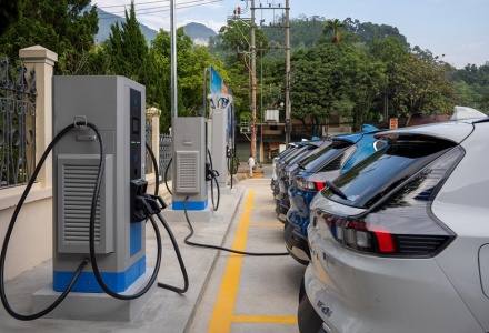 Miễn lệ phí trước bạ 0% cho ô tô điện đến hết năm 2030