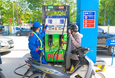 Lần đầu tiên công bố giá cơ sở đối với mặt hàng xăng E10