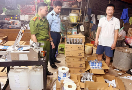 Hà Nội xử lý gần 2.900 vụ vi phạm hành chính, thu nộp ngân sách hơn 56 tỷ đồng