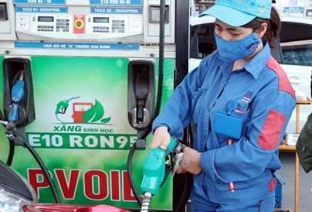 Giá xăng giảm mạnh, xăng sinh học về dưới 20.000 đồng/lít