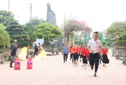 Thái Nguyên: Nâng cao năng lực ứng phó cháy nổ tại Trung tâm thương mại và du lịch Dũng Tân