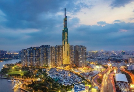 Hành trình 50 năm rực rỡ của Thành phố mang tên Bác
