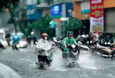 Dự báo thời tiết ngày 13/7: Bắc Bộ có mưa dông rải rác 