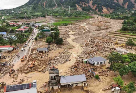 Mường Than tan hoang sau lũ dữ, hơn 80 hộ dân mất nhà cửa
