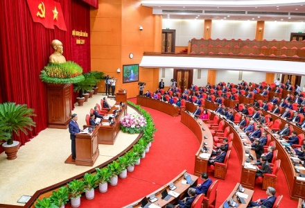 Ngày làm việc thứ hai Hội nghị Trung ương 3 khóa XIV: Tập trung đổi mới mô hình phát triển và chính sách đất đai