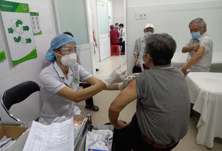 Số ca mắc COVID-19 và cúm mùa có dấu hiệu tăng, Bộ Y tế khuyến cáo khẩn