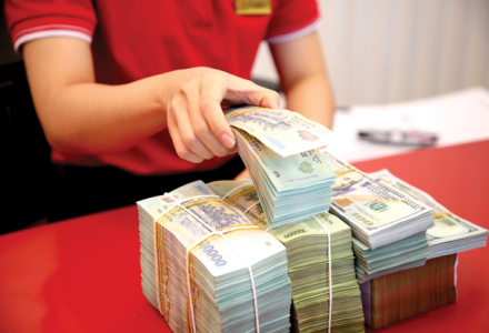 Điều hành chính sách tiền tệ linh hoạt, khơi thông nguồn vốn hỗ trợ tăng trưởng 2 con số
