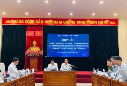 Gian lận điểm thi, 328 thí sinh chuyên Tuyên Quang phải thi lại tất cả các môn