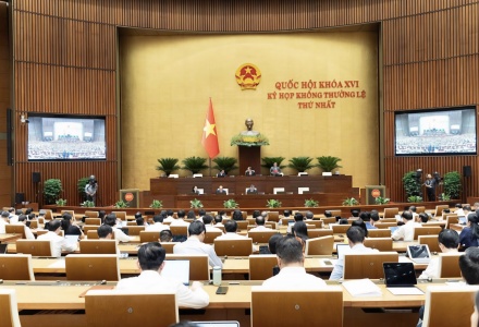 Quốc hội cho ý kiến về việc thành lập thành phố Quảng Ninh và Bắc Ninh
