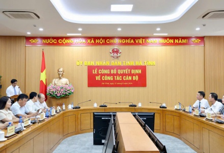 Hà Tĩnh: Bổ nhiệm, giao quyền 5 cán bộ lãnh đạo