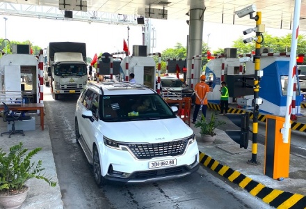 Cục Đường bộ thông tin về việc thu phí ví điện tử liên kết tài khoản giao thông