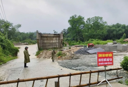 Thanh Hóa: Sơ tán 469 khẩu ra khỏi vị trí sạt lở nguy hiểm