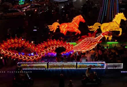 Từ những chiếc đèn trong ngõ nhỏ đến mùa Trung thu rực rỡ của Thành Tuyên