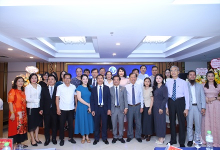 Kỷ niệm 13 năm thành lập Hội Nghệ nhân và Thương hiệu Việt Nam: Vinh quang trí tuệ bàn tay vàng – Tự hào thương hiệu Việt Nam