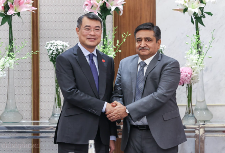 Thủ tướng Lê Minh Hưng khuyến khích Tập đoàn ACME của Ấn Độ đầu tư vào các dự án xanh, năng lượng tái tạo tại Việt Nam