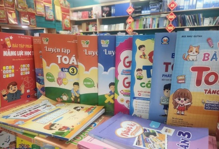 Bộ GD&ĐT nhận trách nhiệm về việc thiếu sách giáo khoa đầu năm học 