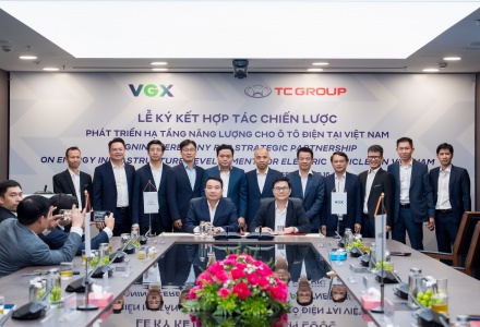 Tập đoàn Thành Công “bắt tay” với VGX xây trạm sạc cho mọi hãng xe điện